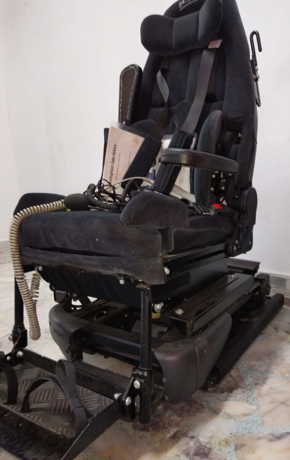 Secondhand Turny Evo Disabled Car Seat - Medbidding