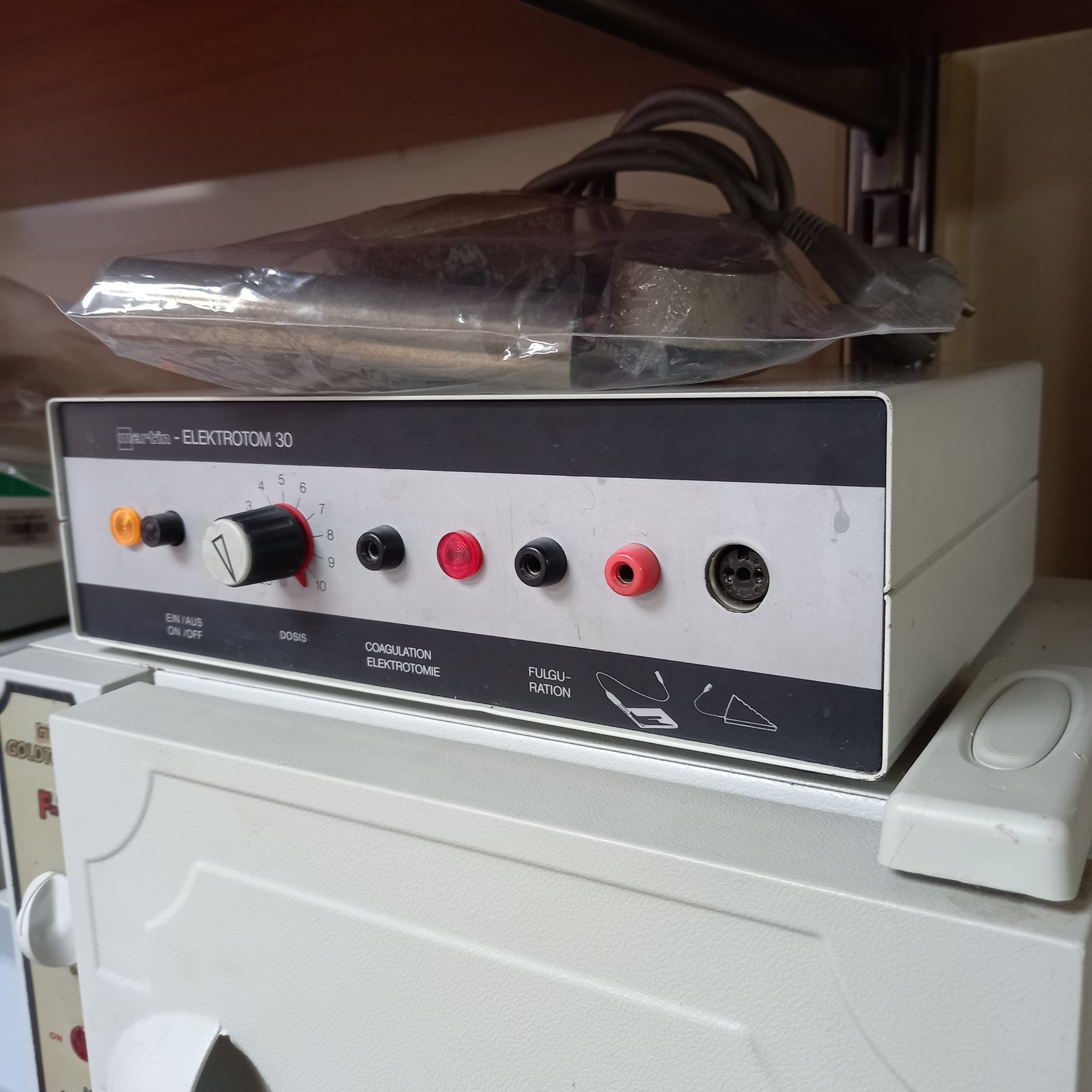 Secondhand Martin Elektrotom 30 Electrosurgical Device Medbidding