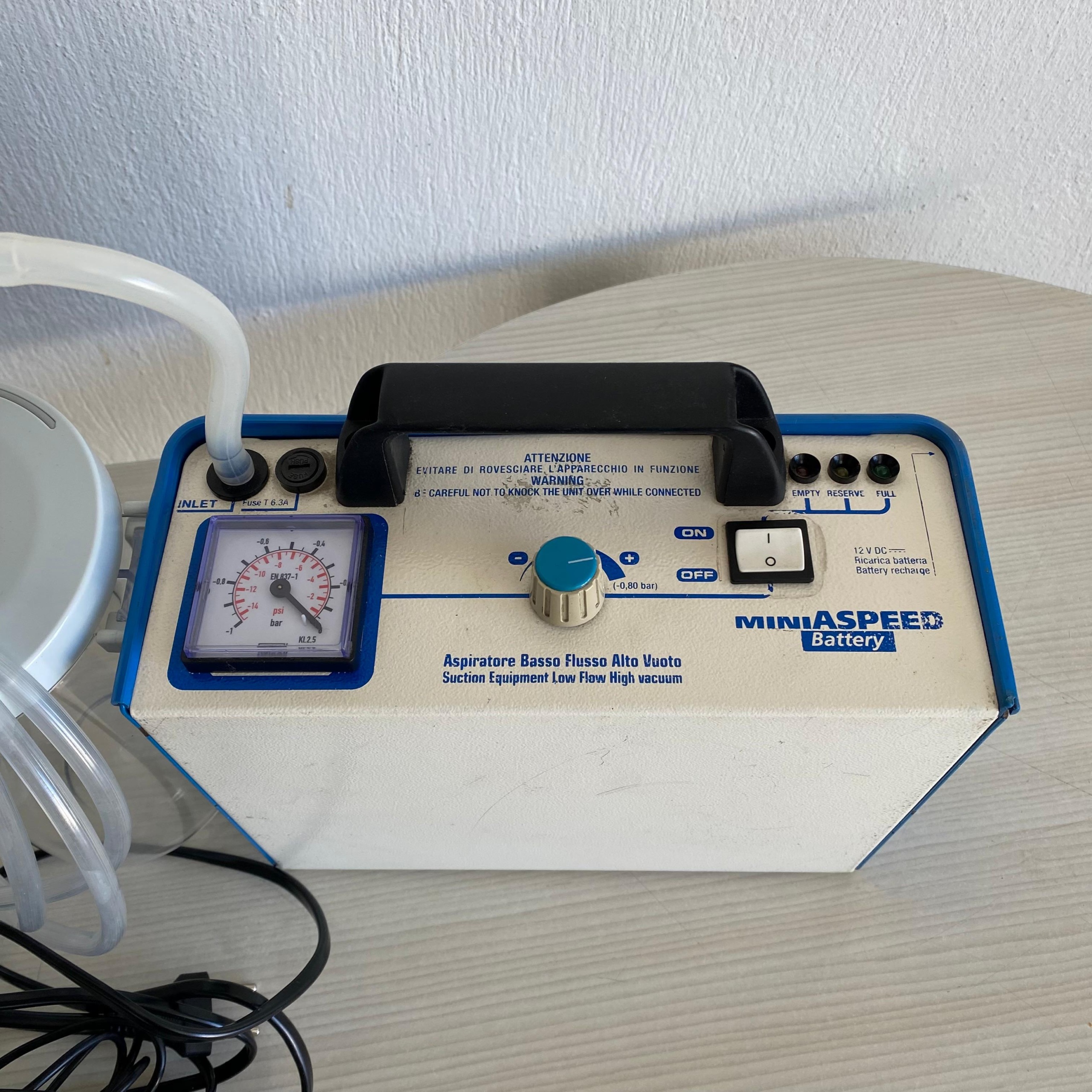 Secondhand 3A Miniaspeed Suction Device - Image 2