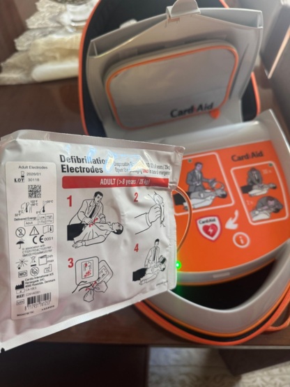 İkinci El CardiAid AED Defibrilatör - Görsel 4