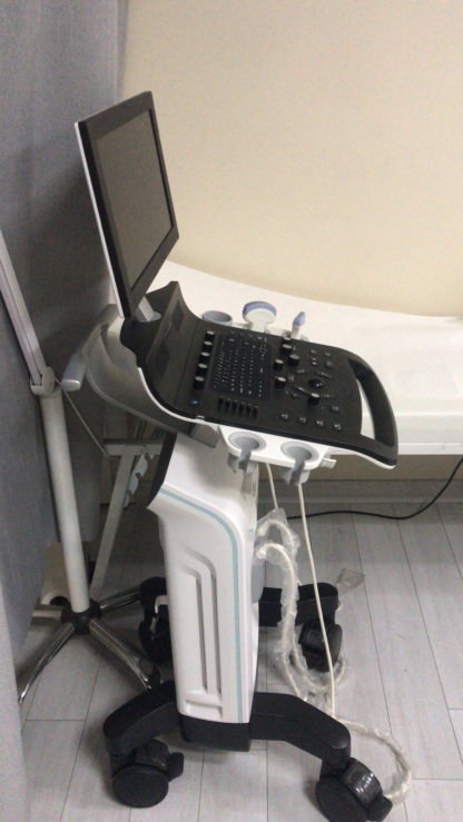 Secondhand GE Versana Essential Ultrasound Machine