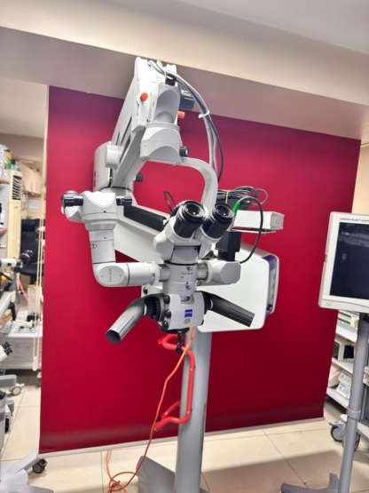 Secondhand Zeiss S8 Neurosurgical Microscope - Image 4