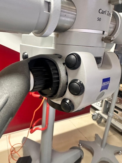 Secondhand Zeiss S8 Neurosurgical Microscope - Image 8