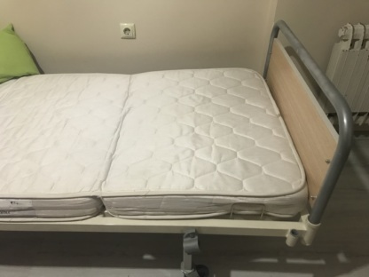 Secondhand Turmed TM-D 4017 2 Adjustable Manual Patient Bed - Image 6