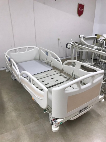 Secondhand Stryker SV1 4 Motors Patient Bed