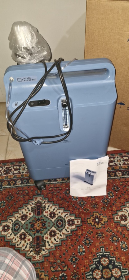 Secondhand Philips Respironics Everflo 5L/min Oxygen Concentrator