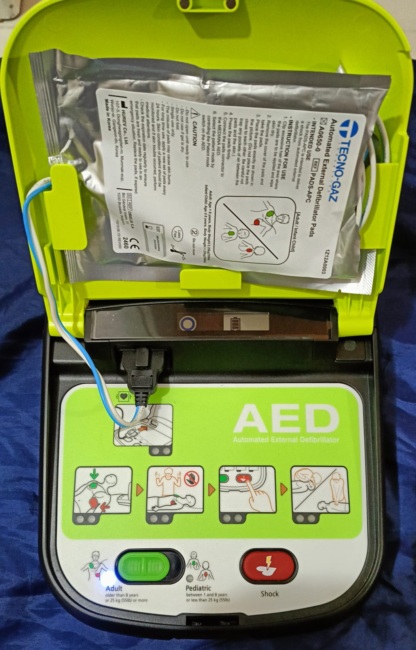 Secondhand Tecno-Gaz Tecnoheart Plus AED Defibrillator