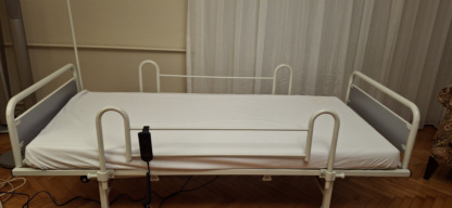 Secondhand Turmed TM-D 4077 Dual Motor Patient Bed