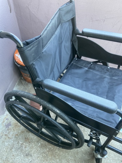 Secondhand It Smart CL-WH001 Manual Wheelchair - Image 2