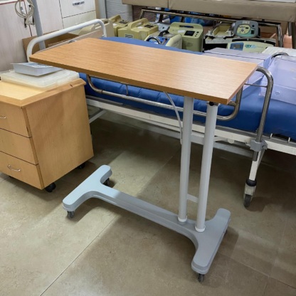 Secondhand Kenmak K058 Patient Dining Table with Shock Absorber - Image 2