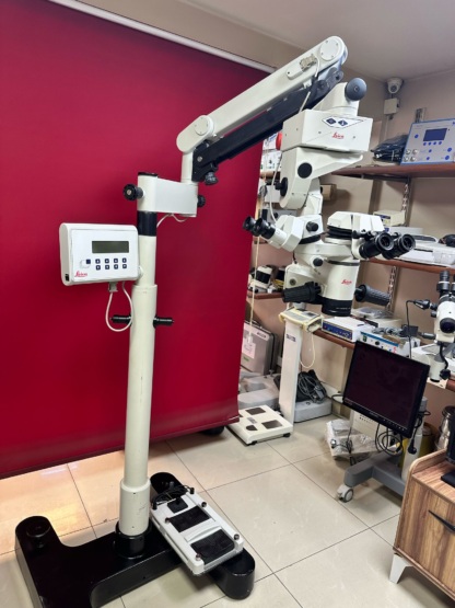 Secondhand Leica M841 Eye Surgical Microscope - Image 2