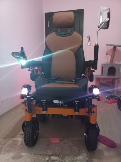 Secondhand Adelsan P301 Adult Electric Wheelchair - Image 3