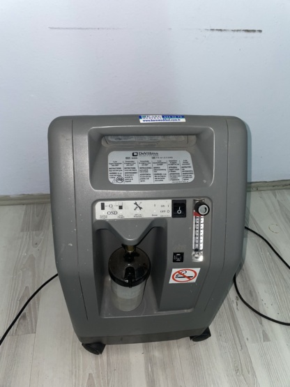 Defective Secondhand Devilbiss Compact 525KS 5L/min Oxygen Concentrator