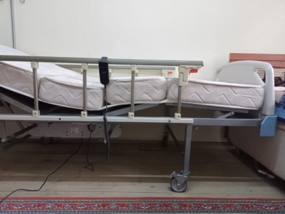 Secondhand Hepa H225-ABS Dual Motor Patient Bed - Image 4