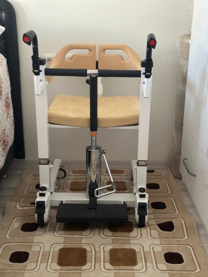 Secondhand Comfort Plus DM-160 Patient Lift