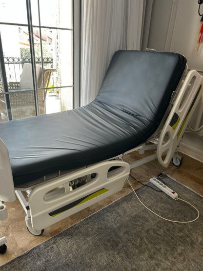 Secondhand Hetech 4 Motors Patient Bed - Image 3