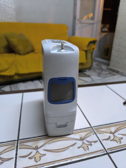 Secondhand Inogen Rove 6 2.1kg Portable Oxygen Concentrator - Image 2