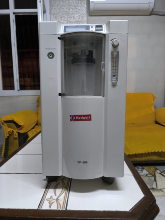 Secondhand Medwelt 7F-5B 5L/min Oxygen Concentrator