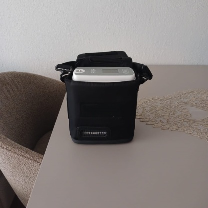 Secondhand Longfian JAY-1000P 2kg Portable Oxygen Concentrator - Image 2