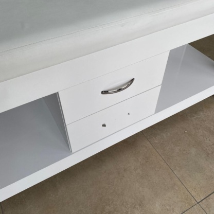 Secondhand Egeli White Wooden Examination Table with Drawers - Image 4