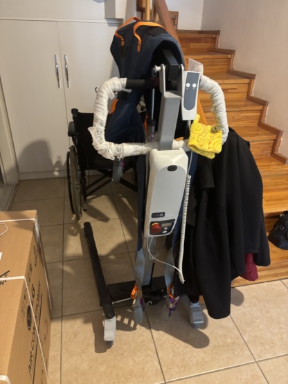 Secondhand Comfort Plus DM-190 Compact Patient Lift - Image 2
