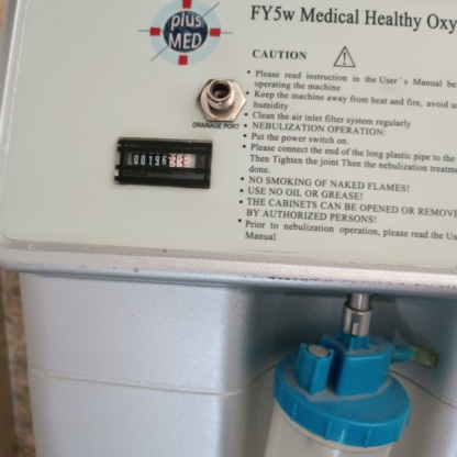Secondhand Plusmed FY5w 5L/min Oxygen Concentrator - Image 2