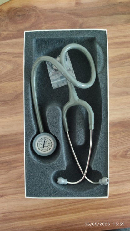 Secondhand 3M Littmann Classic II SE Green Stethoscope - Image 2