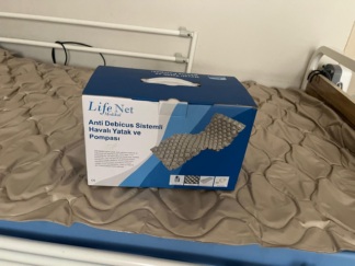 Secondhand Life Net Diamond Type Air Mattress