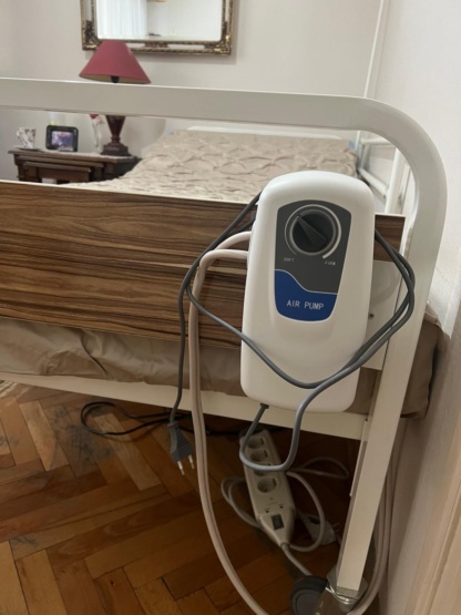 Secondhand Life Net Diamond Type Air Mattress - Image 2