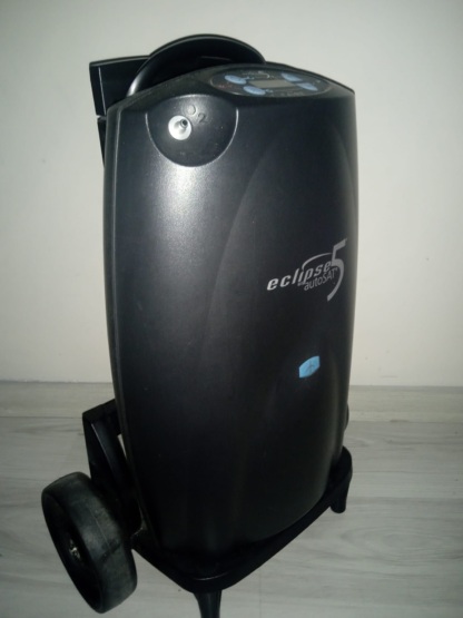 Secondhand Caire Eclipse 5 8.3kg Portable Oxygen Concentrator - Image 3