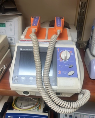 İkinci El Nihon Kohden Cardiolife TEC-5521K Monitörlü Defibrilatör