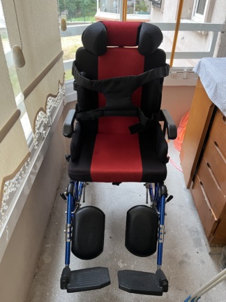 Secondhand Comfort Plus KY958LC-A46 Adult Manual Wheelchair