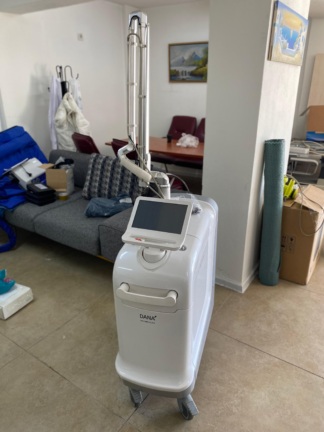 Secondhand Dana Magnum Q Switch Nd YAG Aesthetic Laser Device