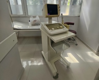 Secondhand Toshiba SSA-220A Ultrasound Machine