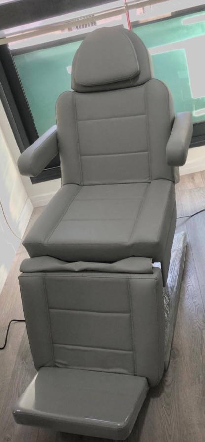 İkinci El Eme Elegance 3 Motorlu KBB Muayene Koltuğu