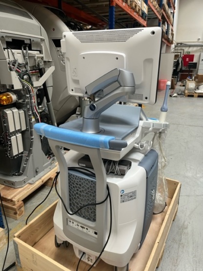 Secondhand GE Voluson E10 BT20 Ultrasound Machine - Image 2