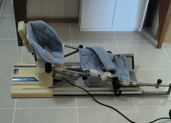Secondhand Chattanooga Artromot K4 Knee and Hip CPM Device - Image 7