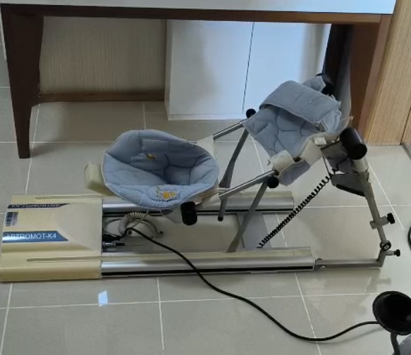 Secondhand Chattanooga Artromot K4 Knee and Hip CPM Device