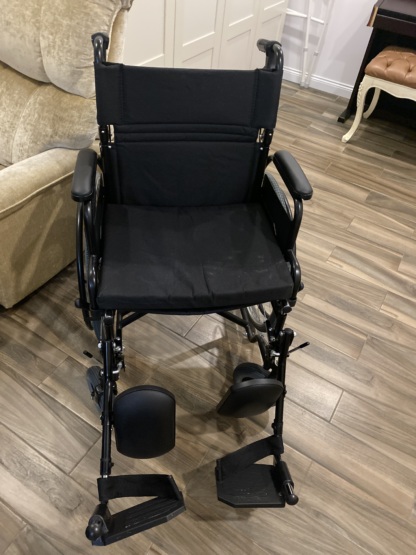İkinci El Römer R221-51cm Yetişkin Manuel Tekerlekli Sandalye