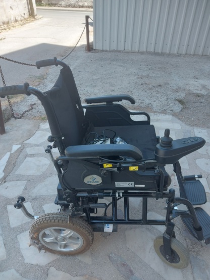 Secondhand Wollex W111A Adult Electric Wheelchair - Image 3