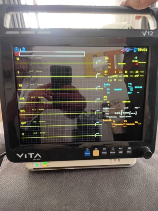 İkinci El Vita V12 Hastabaşı Monitörü