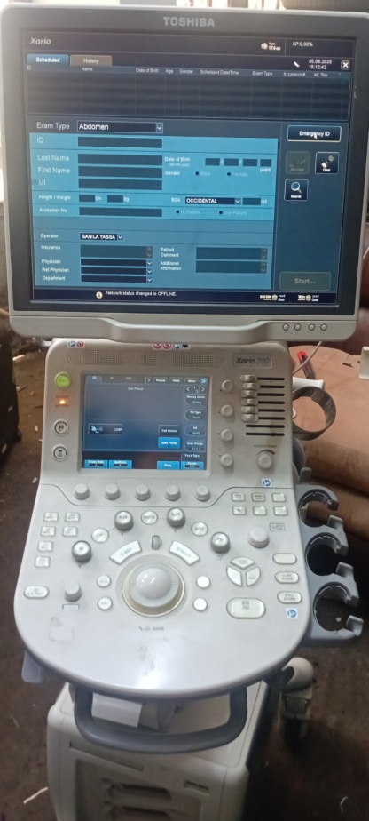 Secondhand Toshiba Xario 200 Ultrasound Machine - Image 2