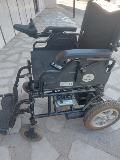 Secondhand Wollex W111A Adult Electric Wheelchair - Image 4