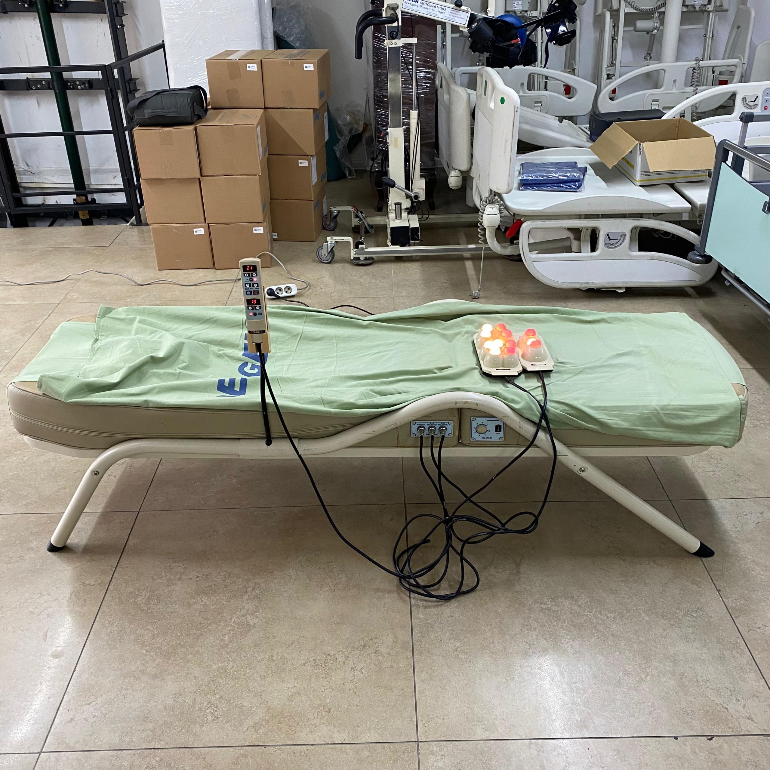 Secondhand Ceragem Master CGM-M3500 Massage Bed - Image 2