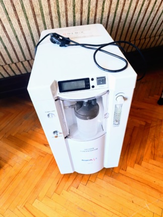 Secondhand Respirox SZ-T 10L/min Oxygen Concentrator