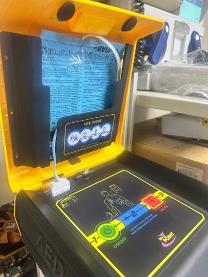 Secondhand Life-Point Pro AED Defibrillator - Image 4