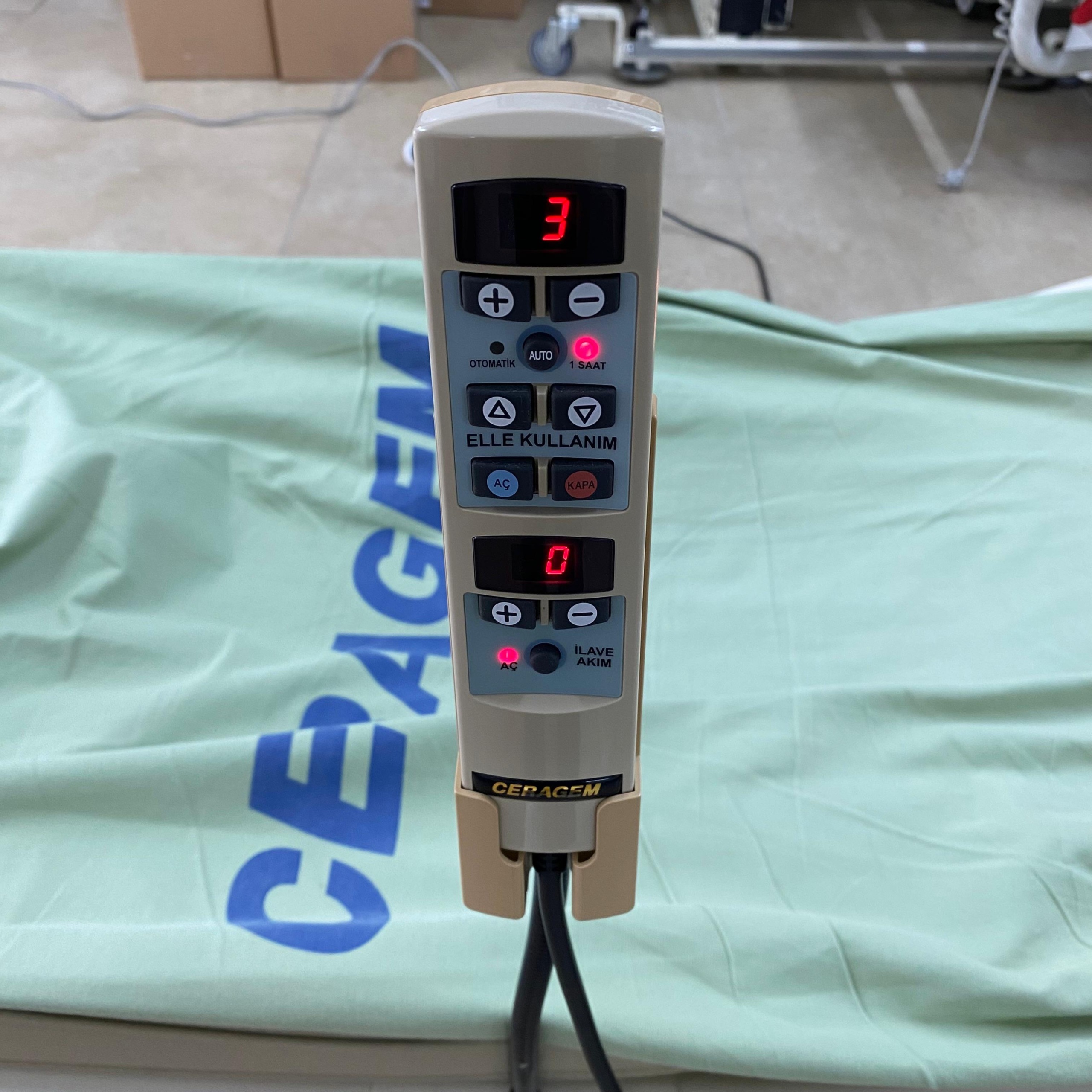 Secondhand Ceragem Master CGM-M3500 Massage Bed - Image 4