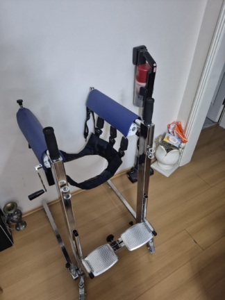 Secondhand EMC 001 Patient Lift