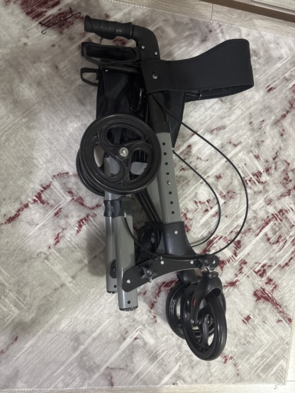 Secondhand Comfort Plus DM9102 Rolling Walker With Seat (Rollator) - Image 5