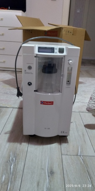 İkinci El Medwelt 7F-5B 5L/dk Oksijen Konsantratörü
